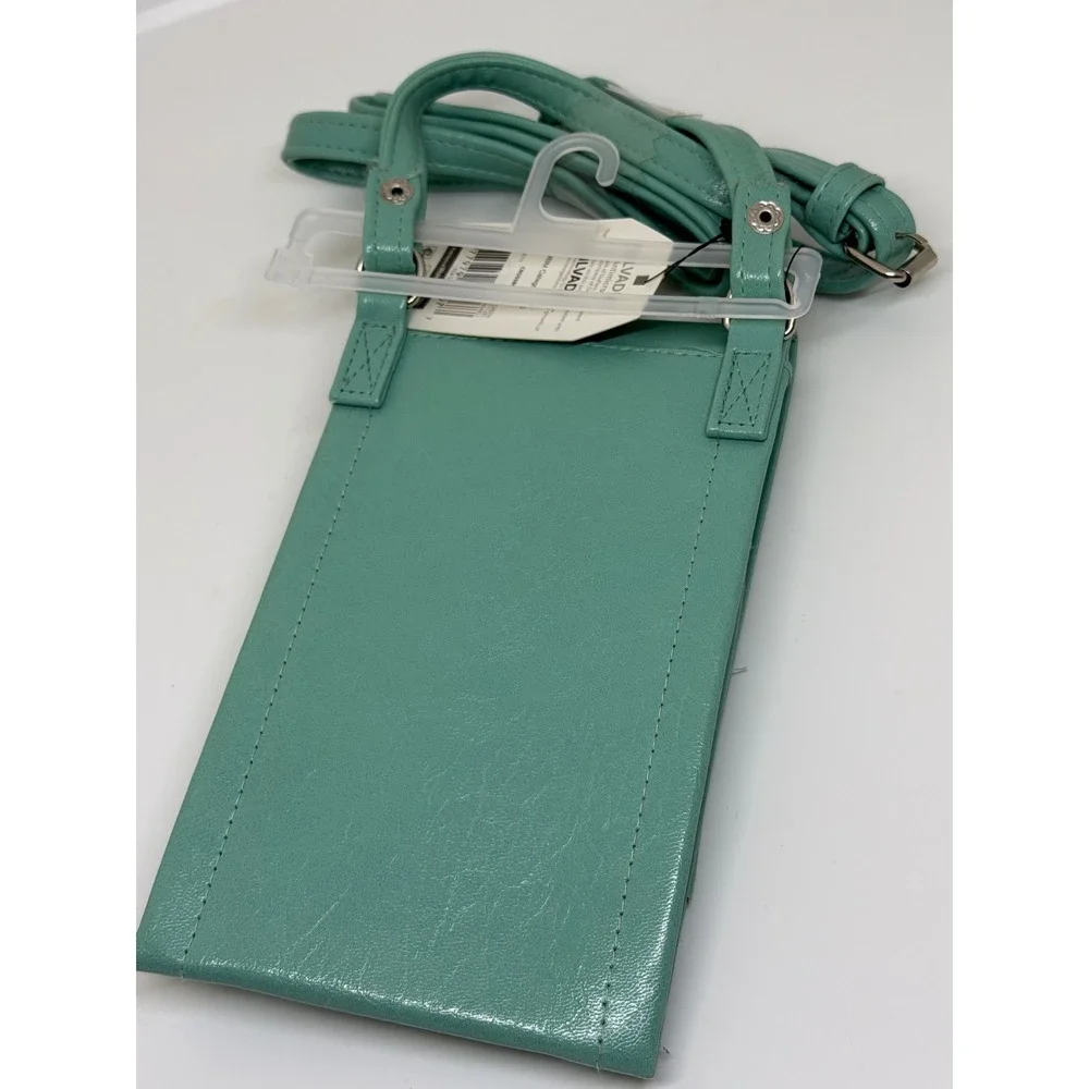 Time and Tru Crossbody Phone Wallet Teal Faux Leather Snap Travel Bag Womens NWT